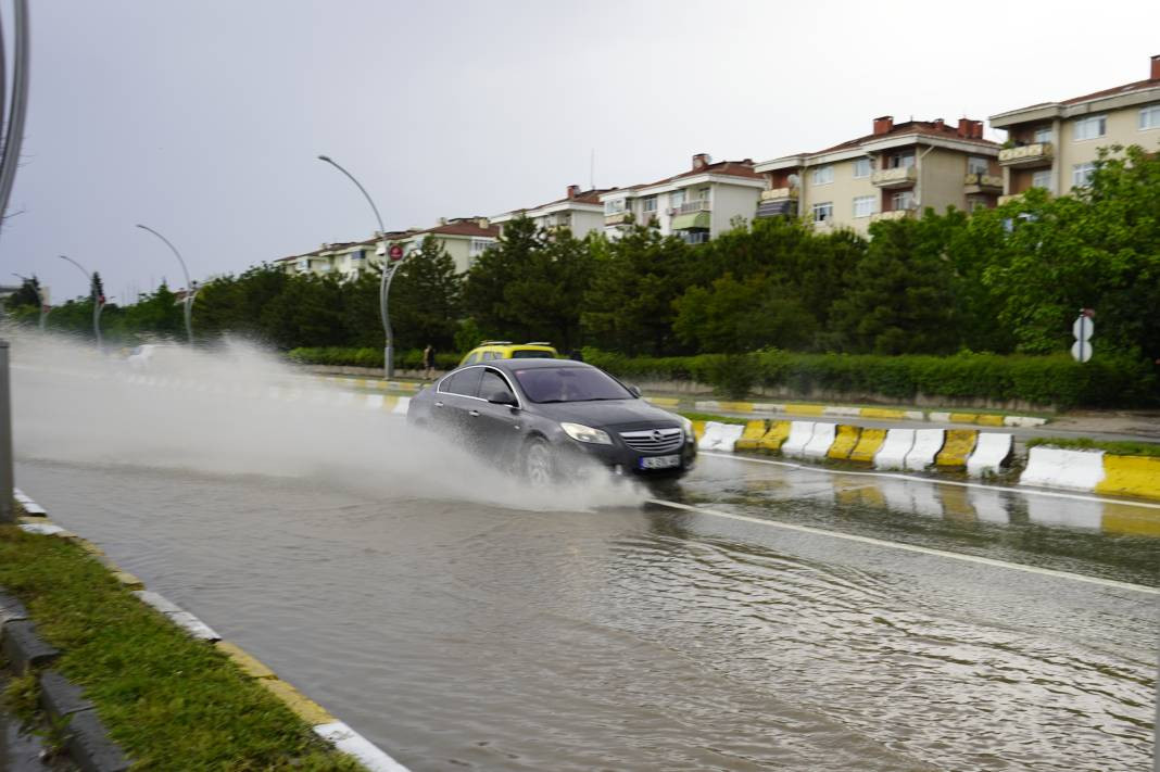 Trakya'da sağanak etkili oluyor - Resim: 8
